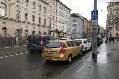 Policie Prahy 3: Už ne parkování, ale veřejný pořádek je priorita