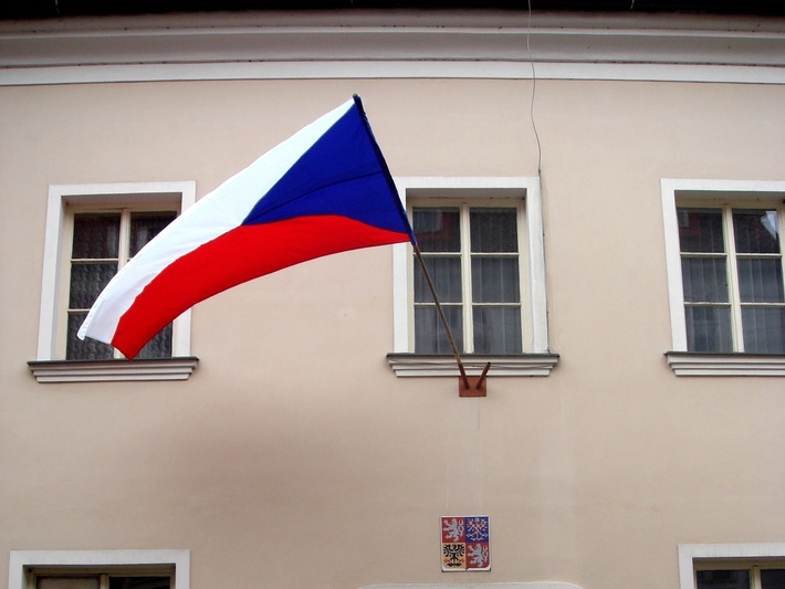 Volby na trojce. Hlasovací lístky pro druhé kolo prezidentské volby do schránek nepřijdou